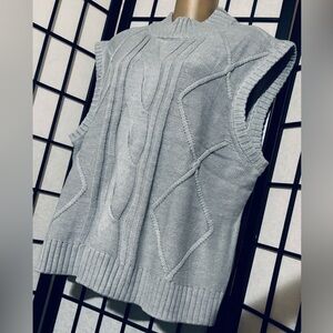 MAURICES, Mock Neck Cable Knit Sweater Vest |Grey | 
Size: XXL | NWOT |